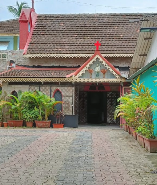 St.Francis Xavier's Chapel, Colaba - Mumbai - Blessed Sacrament Community